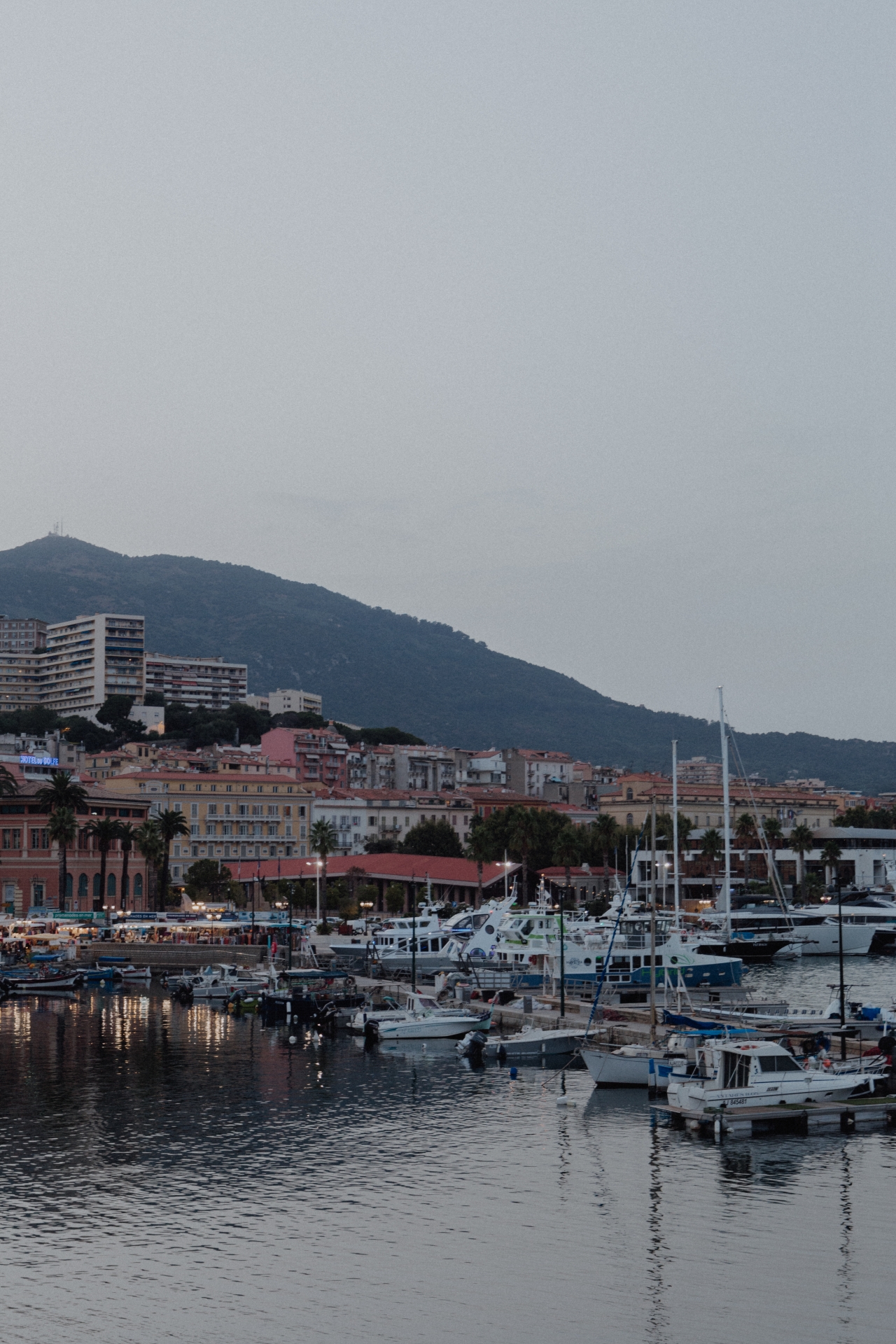 LINHÉ Unsere Korsika Rundreise Ajaccio Hafen