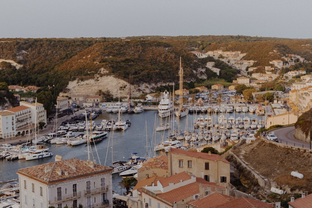 LINHÉ Unsere Korsika Rundreise Bonifacio Blick auf den Hafen
